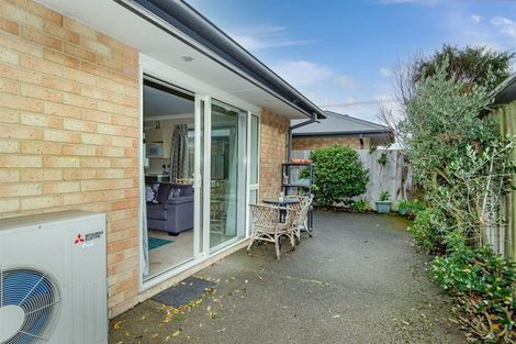 Photo of property in 2/60 Bassett Street, Burwood, Christchurch, 8083