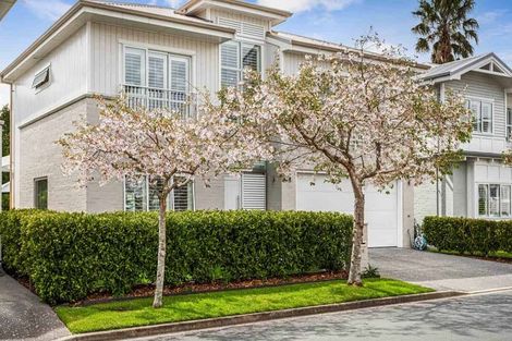 Photo of property in 20 Kensington Drive, Orewa, 0931