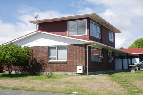 Photo of property in 54 Belvedere Avenue, Waikanae, 5036