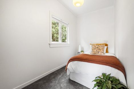 Photo of property in 1c Rutherford Street, Belmont, Auckland, 0622