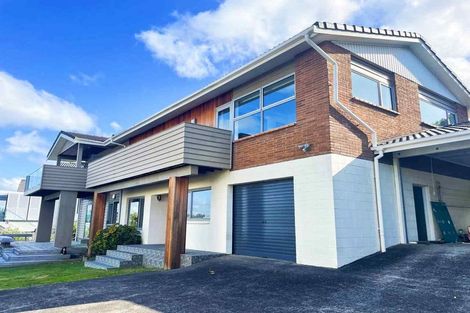 Photo of property in 1/17 Hyde Road, Rothesay Bay, Auckland, 0630