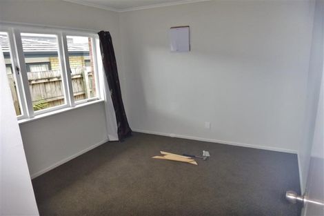 Photo of property in 43 Hallberry Road, Mangere East, Auckland, 2024