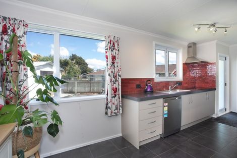 Photo of property in 10 Mansell Crescent, Bulls, 4818