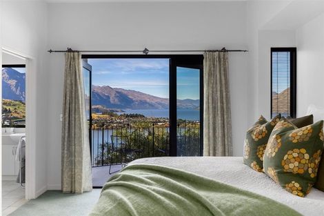 Photo of property in 94 Hensman Road, Queenstown, 9300