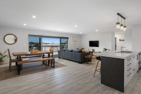 Photo of property in 12 Anatere Rise, Athenree, Katikati, 3177