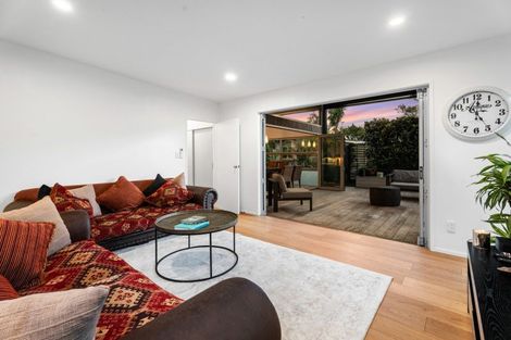 Photo of property in 50 Ngataringa Road, Devonport, Auckland, 0624