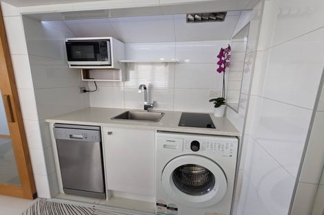 Photo of property in 19 Millstream Drive, Henderson, Auckland, 0610