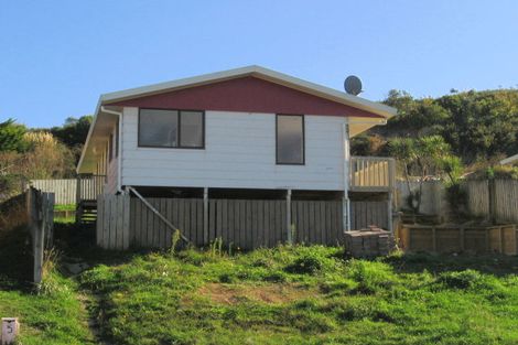 Photo of property in 5 Akeake Grove, Takapuwahia, Porirua, 5022