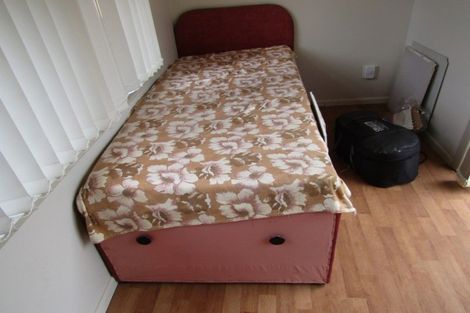 Photo of property in 72 Mclean Avenue, Papatoetoe, Auckland, 2025