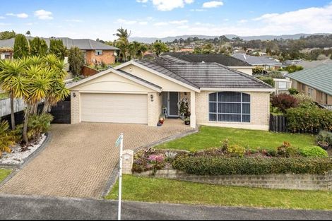 Photo of property in 40 Highfields Terrace, Henderson, Auckland, 0612