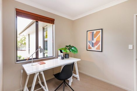 Photo of property in 23 Opawa Place, Terrace End, Palmerston North, 4410