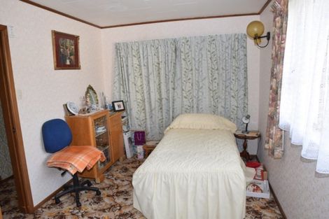 Photo of property in 17 Milford Street, Heidelberg, Invercargill, 9812