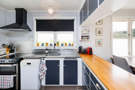 Photo of property in 69 Ongo Road, Hunterville, 4730