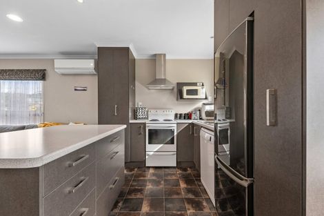 Photo of property in 74 Blomfield Street, Pukehangi, Rotorua, 3015