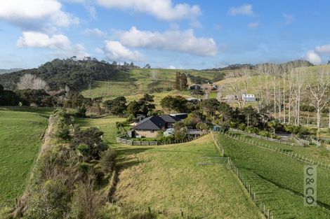 Photo of property in 188 Mcpike Road, Waimauku, 0883