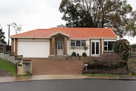 Photo of property in 43 Hastings Place, Hamilton Lake, Hamilton, 3204