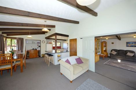 Photo of property in 4 Geraldo Place, Russley, Christchurch, 8042