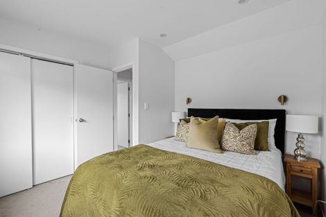 Photo of property in 2/30a Glenvar Road, Torbay, Auckland, 0630