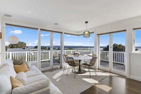 Photo of property in 120 Island Bay Road, Beach Haven, Auckland, 0626