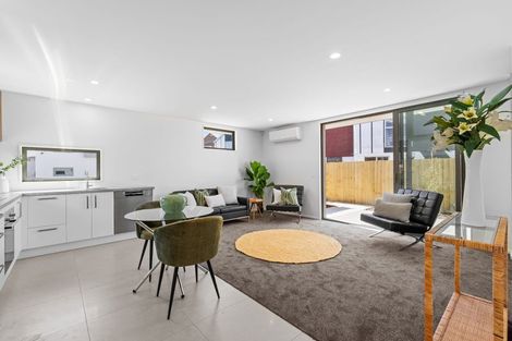 Photo of property in 2/65 Thackeray Place, Waltham, Christchurch, 8023