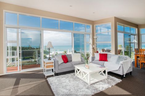 Photo of property in 30 Sirrah Street, Okitu, Gisborne, 4010