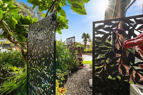 Photo of property in 1 Fantail Court, Orewa, 0931