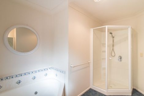 Photo of property in 1 Inverell Place, Waikanae, 5036