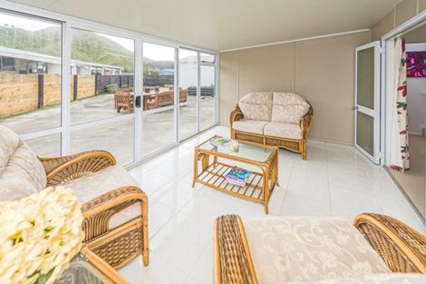 Photo of property in 2 Photinia Place, Aramoho, Whanganui, 4500