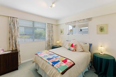 Photo of property in 10 Titoki Road, Waikanae Beach, Waikanae, 5036
