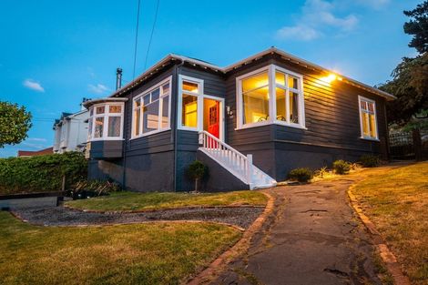 Photo of property in 149 Victoria Road, Saint Clair, Dunedin, 9012