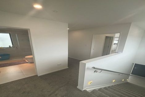 Photo of property in 53 Sunnyheights Road, Orewa, 0931