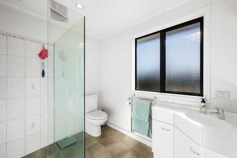 Photo of property in 10 Hyland Street, Wanaka, 9305