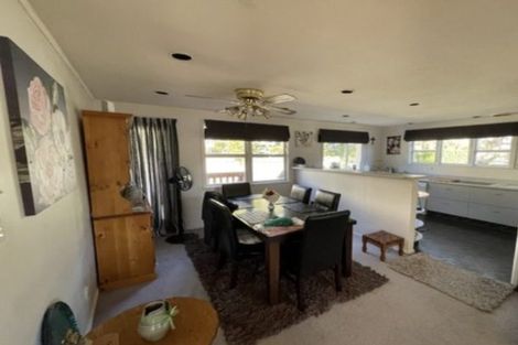 Photo of property in 1 Pohue Grove, Stokes Valley, Lower Hutt, 5019