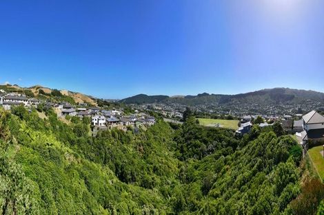 Photo of property in 138 Woodman Drive, Tawa, Wellington, 5028