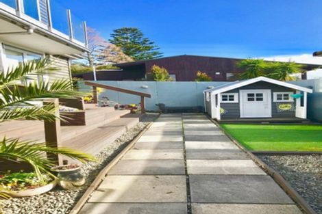 Photo of property in 43a Shanaway Rise, Hillcrest, Auckland, 0627