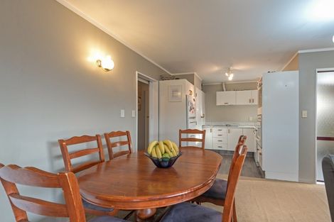 Photo of property in 37 Peppertree Glade, Kelvin Grove, Palmerston North, 4414