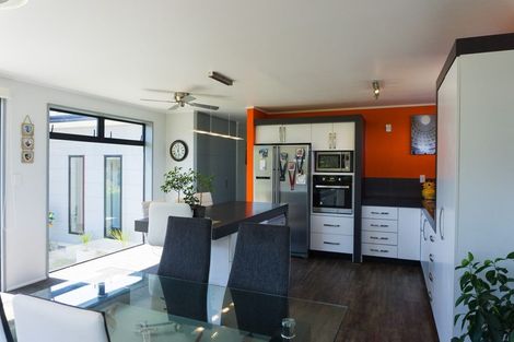 Photo of property in 40 Tower Avenue, Waverley, Dunedin, 9013