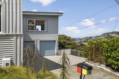 Photo of property in 6 Carlisle Street, Island Bay, Wellington, 6023