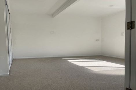 Photo of property in 48 Tiri Tiri Road, Birkdale, Auckland, 0626