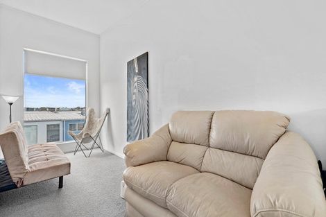 Photo of property in 31 Reynolds Place, Papamoa Beach, Papamoa, 3118