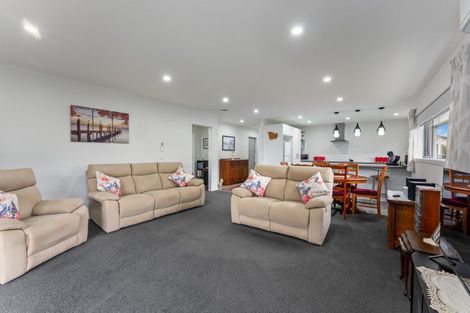 Photo of property in 75 Denbigh Street, Feilding, 4702