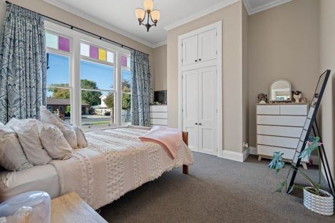 Photo of property in 260-262 High Street North, Carterton, 5713