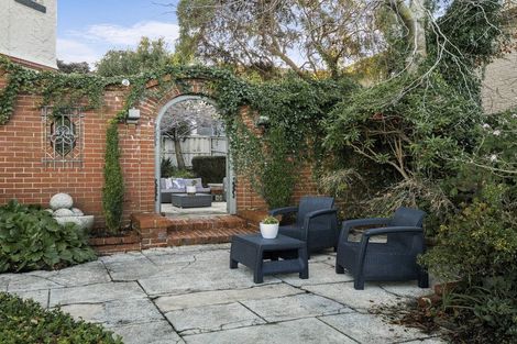 Photo of property in 14 Sheen Street, Roslyn, Dunedin, 9010