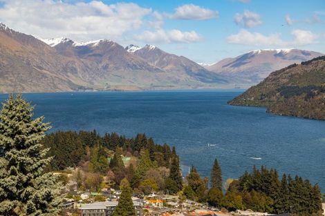 Photo of property in 8 Manchester Place, Queenstown, 9300