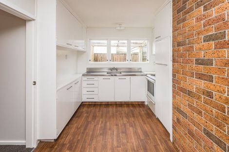 Photo of property in 32 Miro Street, Castlecliff, Whanganui, 4501