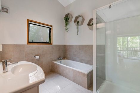 Photo of property in 121 Noakes Hill Road, Puhoi, Silverdale, 0994