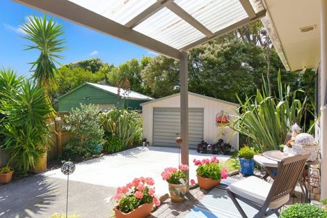 Photo of property in 5 Dennis Taylor Court, Paraparaumu, 5032