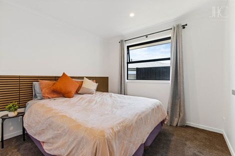 Photo of property in 22 Smitham Drive, Cromwell, 9310