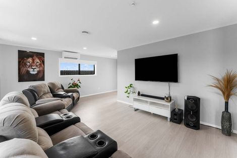 Photo of property in 11 Thoroughbred Place, Papamoa Beach, Papamoa, 3118