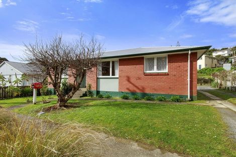 Photo of property in 188 Sievers Grove, Cannons Creek, Porirua, 5024